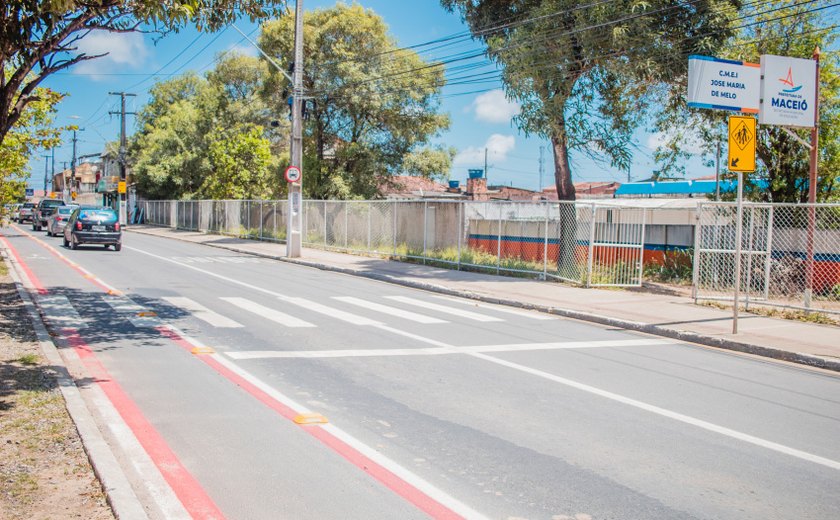 Prefeitura de Maceió implanta corredor exclusivo para ônibus e ciclofaixa no Benedito Bentes