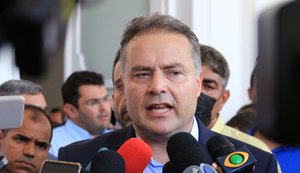 Renan Filho e JHC partem para o embate direto