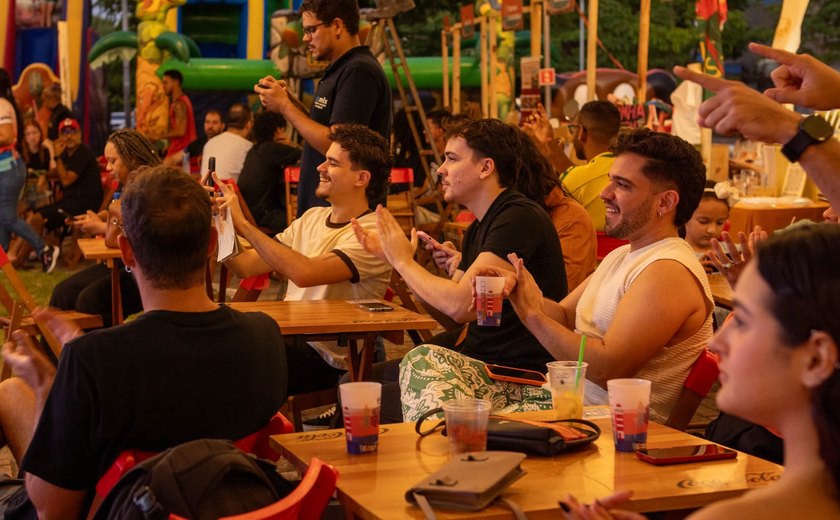 Festival Alagoaníssimo reúne gastronomia, música e artesanato em Maceió