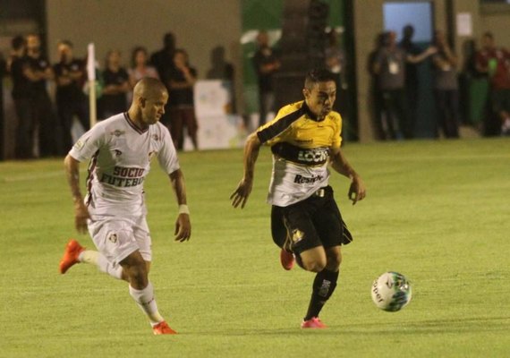 Fluminense sofre, mas vence o Criciúma no jogo de abertura da Primeira Liga