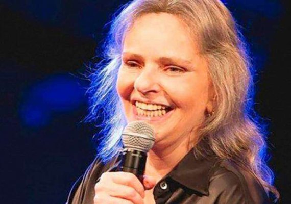 Aos 72 anos, cantora Angela Ro Ro passa dificuldades e pede dinheiro aos fãs