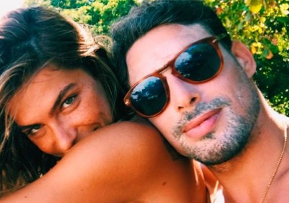 De aniversário, Cauã Reymond se declara para a namorada: 'Quero casar com você'