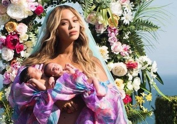 Beyoncé contrata 18 empregados para cuidar dos gêmeos Rumi e Sir Carter