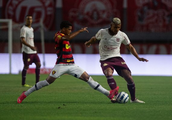 CRB encara o Sport na Arena Pernambuco