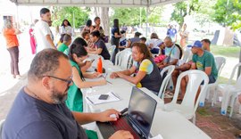 Alurb realiza ação com pessoas em situação de rua na Praça Sinimbu