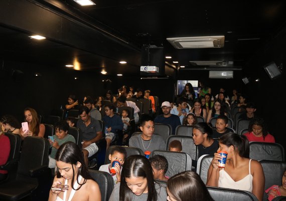 Cine Caixa CAP leva o cinema a Girau do Ponciano