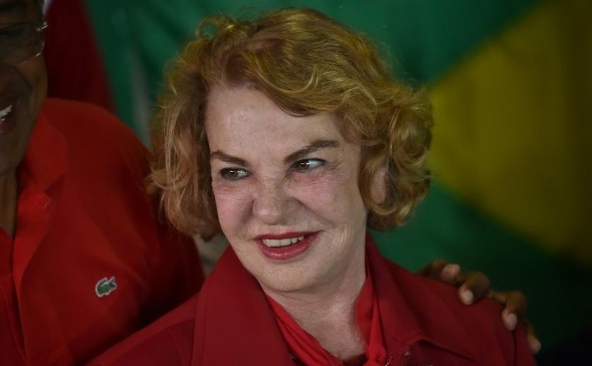 Ex-primeira dama Marisa Letícia segue em coma induzido na UTI