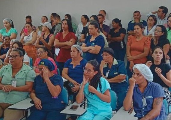 Trabalhadores do Veredas suspendem temporariamente manifestações em frente ao hospital