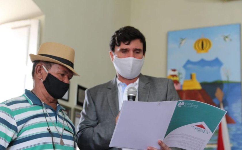 Moradia Legal: Prefeitura de Penedo, TJAL e Anoreg entregam títulos de imóveis