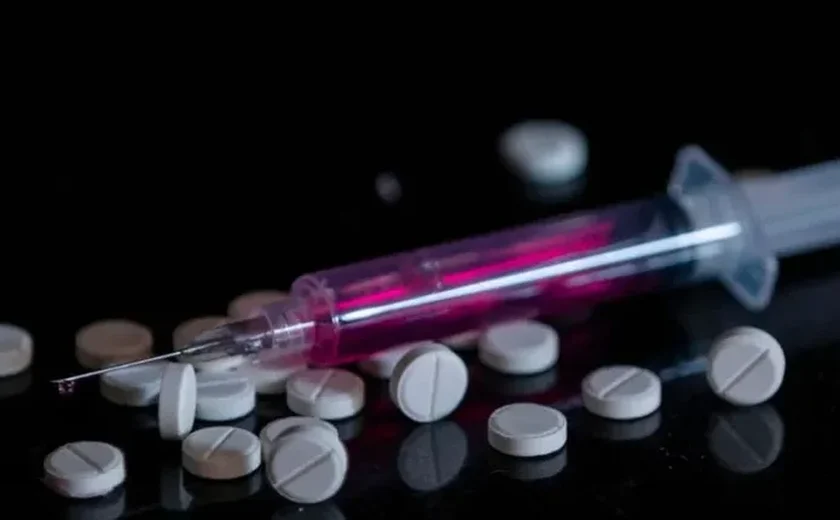 Hospital Universitário inicia distribuição de hormônios para pessoas trans
