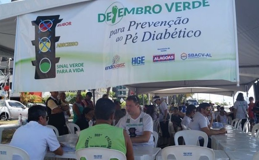 Dezembro Verde: HGE atende aproximadamente 200 pessoas na orla da Ponta Verde