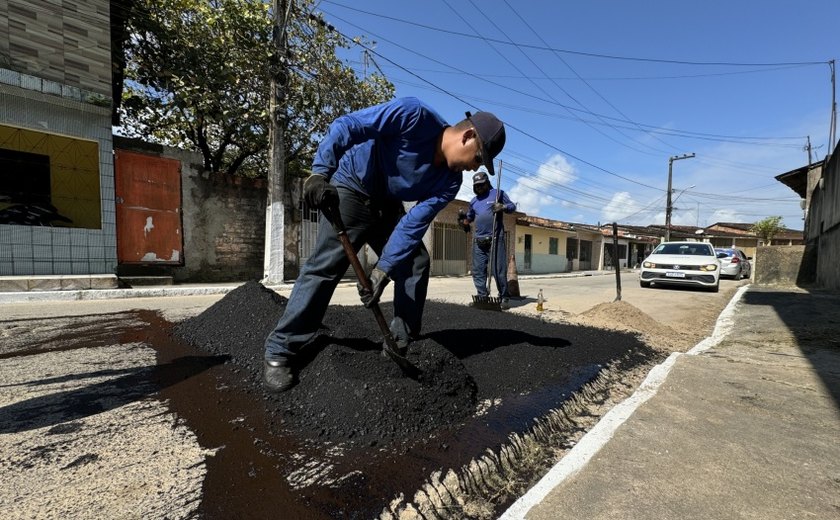 Operação Tapa-Buraco recupera 318 ruas de Maceió em janeiro