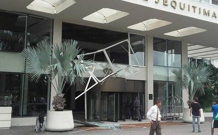 Explosão em hotel de Silvio Santos deixa cinco feridos e local é evacuado