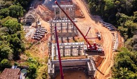 Vice-prefeito e titular da Seminfra vistoria obras da Linha Verde na parte alta