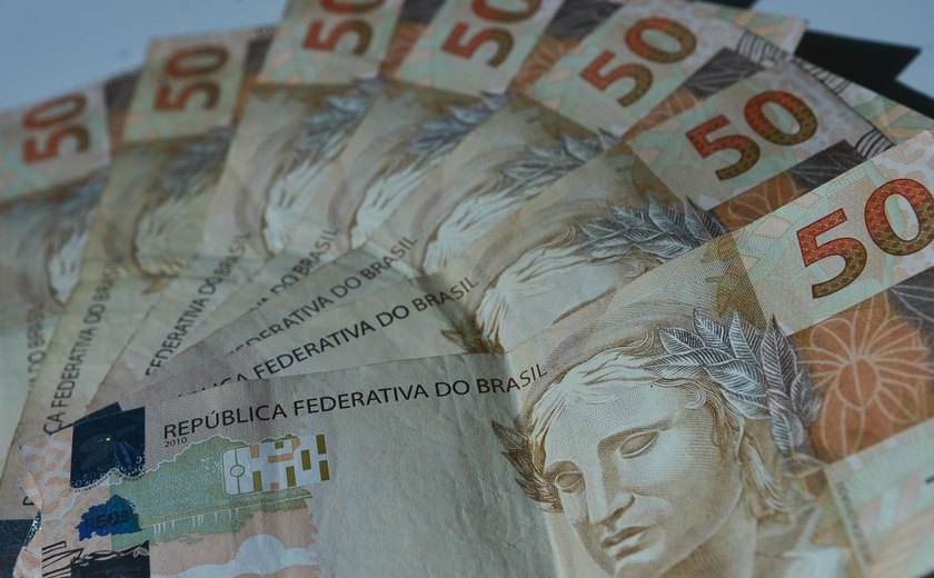 Governo de Alagoas libera pagamento da folha salarial do funcionalismo nesta quarta (26)