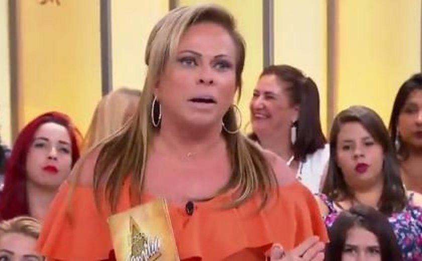 Christina Rocha revela que paga para os convidados do “Casos de Família”