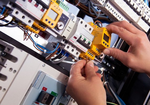 Instalações elétricas e sistemas fotovoltaicos são temas de seminários