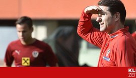 Sobrenome do técnico da Áustria vira meme para narração de Galvão Bueno