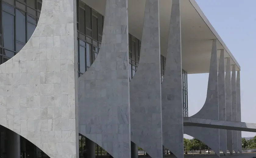 Governo federal abre processo de reciprocidade contra tarifas dos EUA