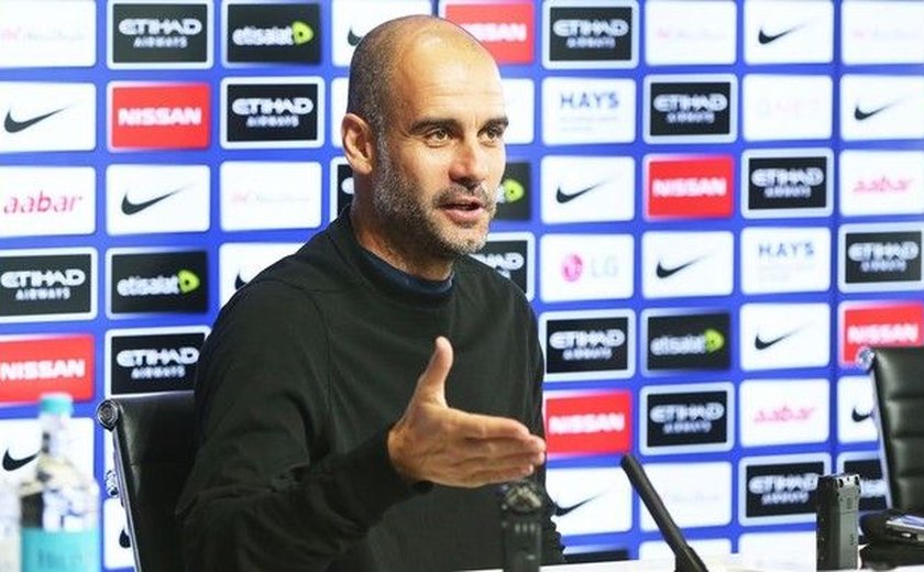 Guardiola se rende a Jesus: 'Com 19 anos já é o 9 da Seleção Brasileira'