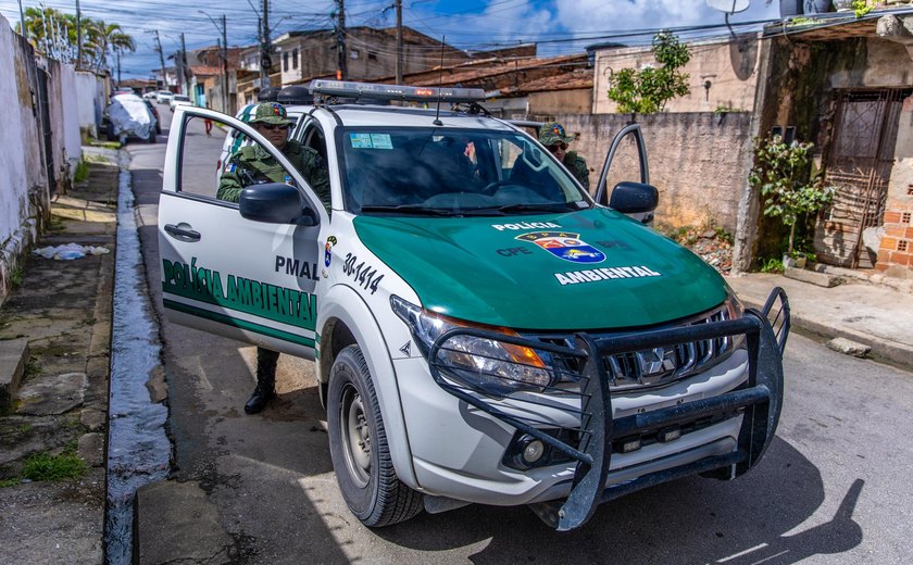 PM resgata animais em áreas urbanas de Maceió e orienta população