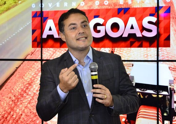 Pesquisa aponta que Renan Filho tem 44% das intenções de voto ao governo