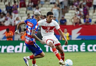 CRB perde de virada para o Fortaleza na Arena Castelão pela Copa do Brasil