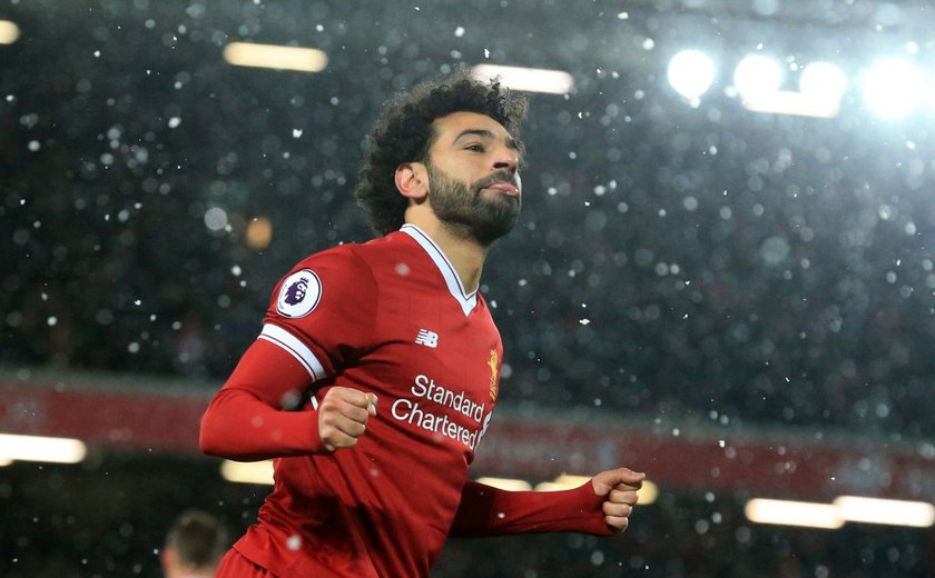 Com um de Firmino e quatro de Salah, Liverpool goleia o Watford