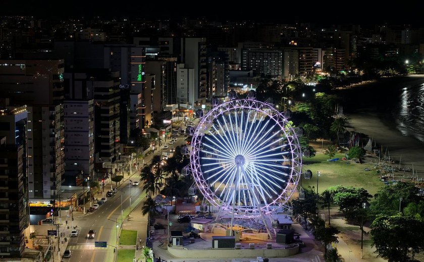 Com testes de luz, Roda Maceió entra na fase final antes da inauguração