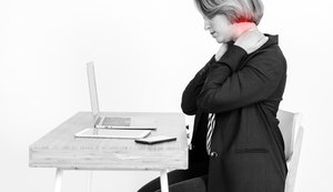 Fisioterapeuta alerta para as lesões ergonômicas no trabalho