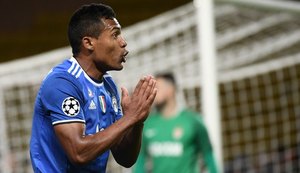 Manchester City deve fazer proposta milionária pelo lateral Alex Sandro