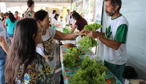 Domingo é dia de Feira Orgânica na Orla de Ponta Verde