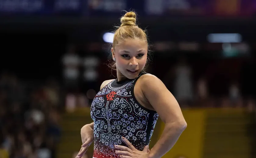 Flávia Saraiva fatura ouro na trave e no solo no Campeonato Brasileiro