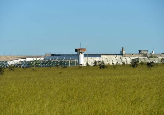 Parentes de detentos se revoltam com cancelamento de visitas em Brasília