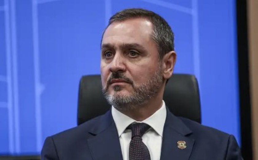 Farofas internacionais complicam DG da PF