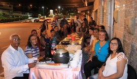 Moradores de Fernão Velho resgatam tradição e fazem grande jantar público no bairro