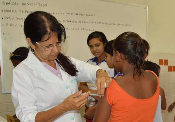 Saúde quer dobrar vacinação contra HPV