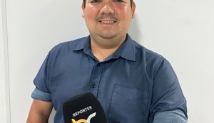Vereador entrega Comenda Senador Arnon de Mello ao radialista Bruno Rafael em sessão solene na Câmara de Maceió