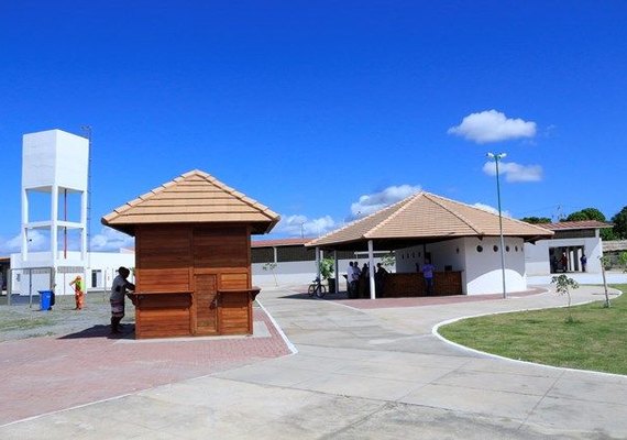 Prefeitura de Maceió entrega Centro Pesqueiro de Jaraguá