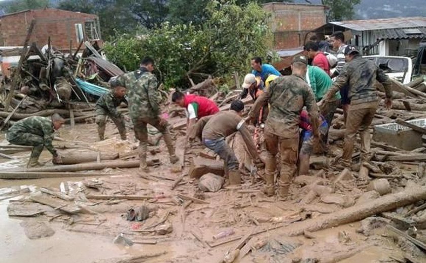Colômbia confirma 112 mortes por causa de cheia de rios