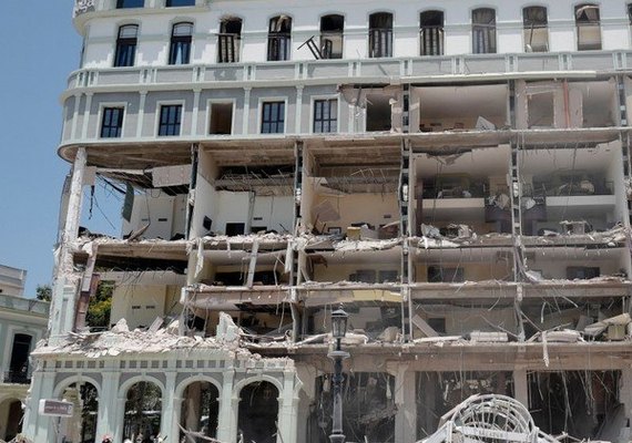 Mais quatro corpos são retirados de hotel destruído em Havana