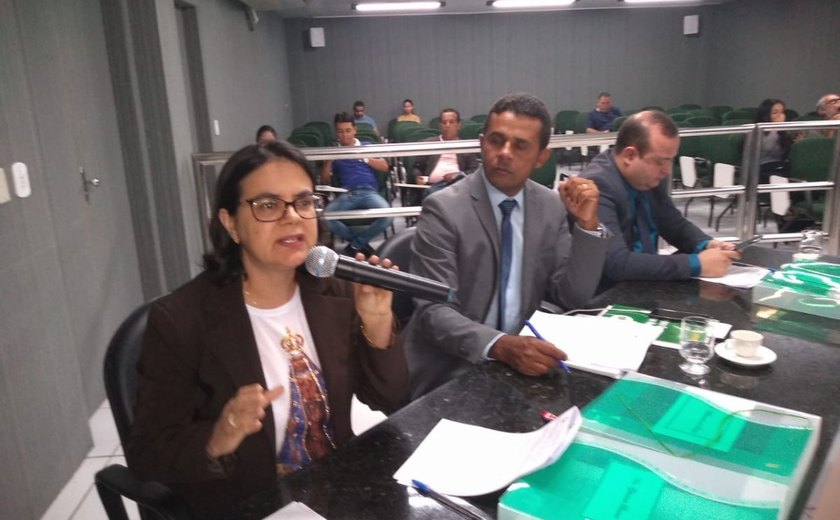 Vereadores debatem situação do AA em Arapiraca
