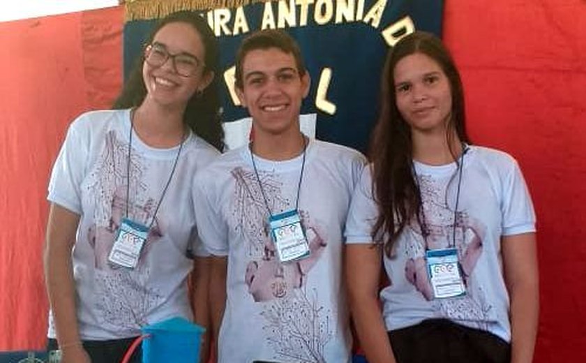 Escolas estaduais apresentam experimentos em mostra científica em Arapiraca