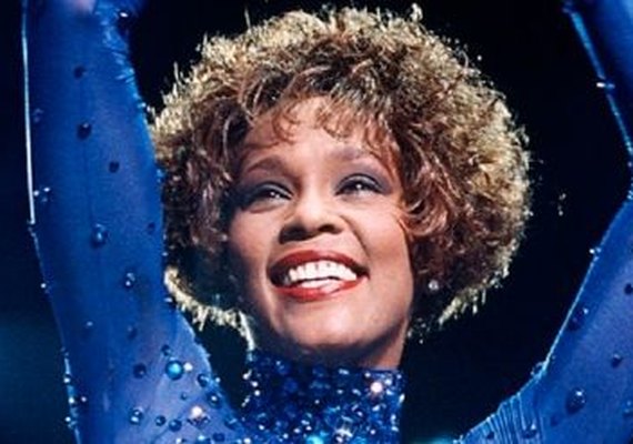 Cantora Whitney Houston ganhará cinebiografia em novembro de 2022