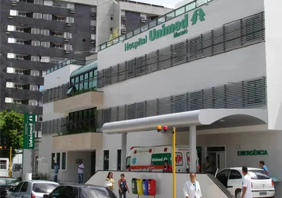 Hospital particular é condenado a indenizar paciente bariátrica por negar cirurgia reparadora