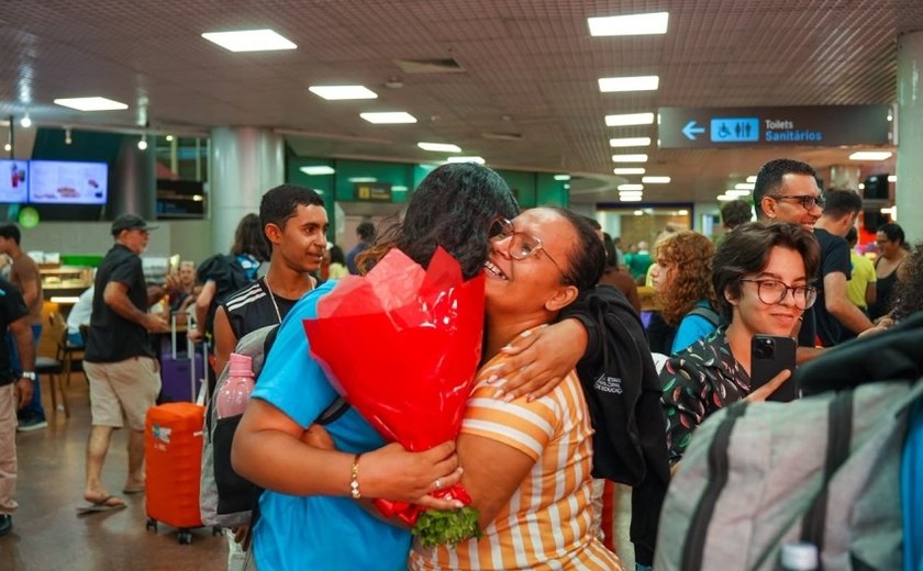 Maceió Abraça o Mundo: estudantes comentam experiência na Inglaterra após imersão