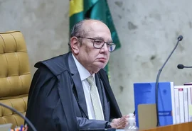 Gilmar Mendes nega pedido de prisão domiciliar a Bolsonaro