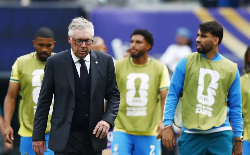 Ancelotti lamenta eliminação e já projeta novo ciclo: