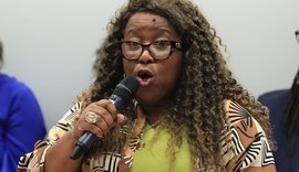 Macaé diz que carta de princípios dos direitos humanos foi 'rifada'