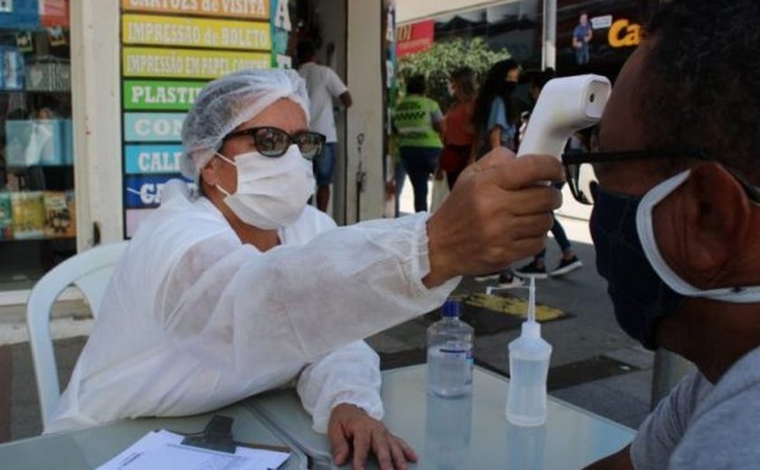 Apesar de queda nos óbitos, indicadores ainda apontam para descontrole da pandemia em AL